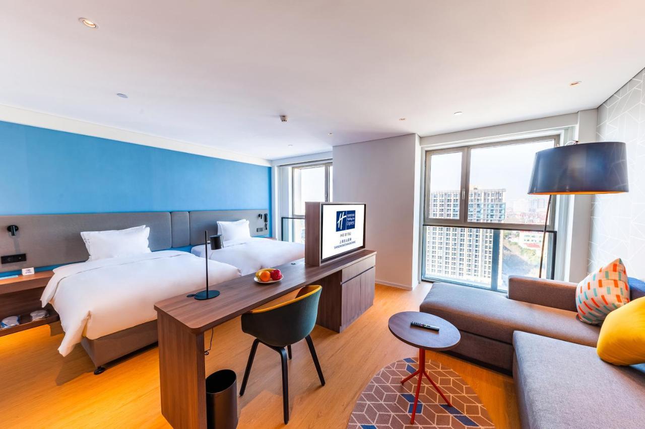 Holiday Inn Express Shanghai Baoyang By Ihg Eksteriør bilde