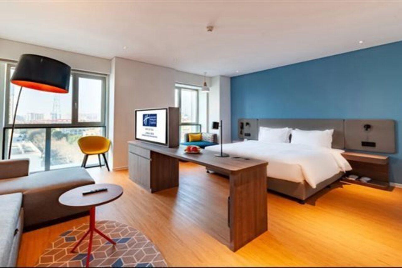 Holiday Inn Express Shanghai Baoyang By Ihg Eksteriør bilde