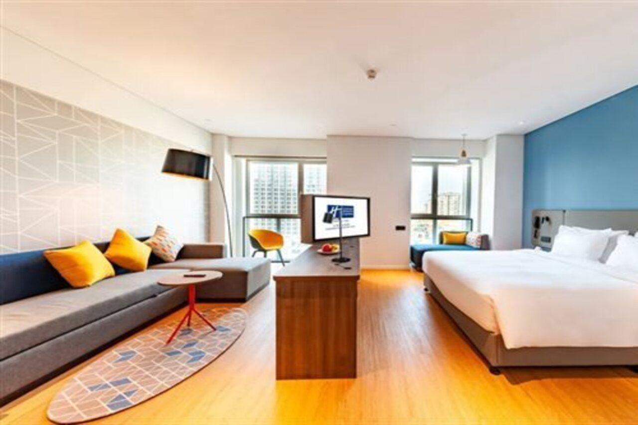 Holiday Inn Express Shanghai Baoyang By Ihg Eksteriør bilde
